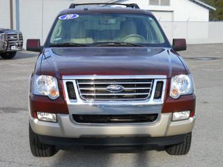 Ford Explorer 2010 photo 1