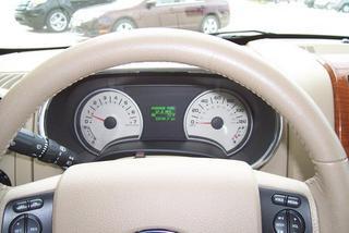 Ford Explorer 2010 photo 4