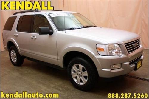 Ford Explorer 2010 photo 2