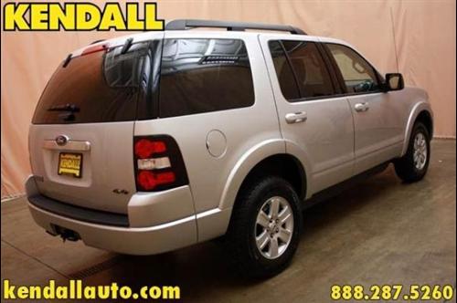 Ford Explorer 2010 photo 3