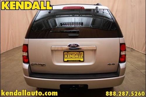 Ford Explorer 2010 photo 4