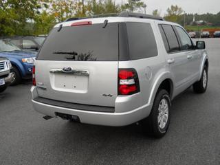 Ford Explorer 2010 photo 1