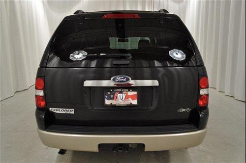 Ford Explorer 2010 photo 2