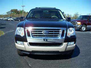 Ford Explorer 2010 photo 2