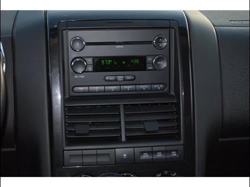 Ford Explorer 2010 photo 1