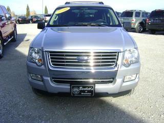 Ford Explorer 2010 photo 2