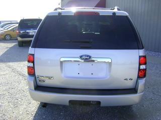 Ford Explorer 2010 photo 3