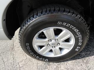 Ford Explorer 2010 photo 2