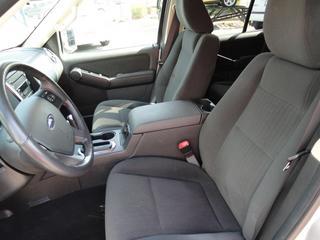 Ford Explorer 2010 photo 3