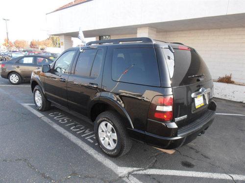 Ford Explorer 2010 photo 2