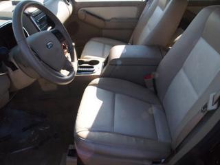 Ford Explorer 2010 photo 5