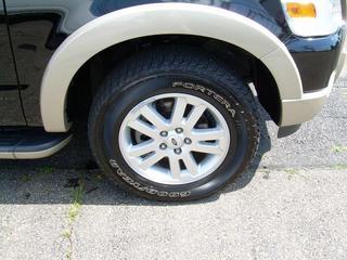 Ford Explorer 2010 photo 4