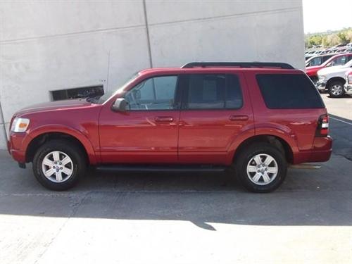 Ford Explorer 2010 photo 1