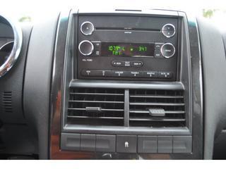 Ford Explorer 2010 photo 3