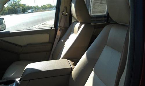 Ford Explorer 2010 photo 2