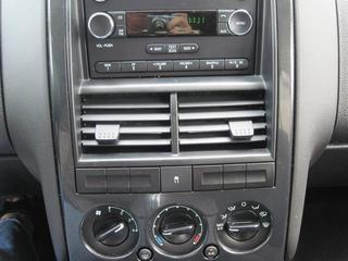 Ford Explorer 2010 photo 2