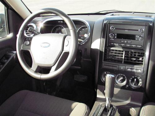 Ford Explorer 2010 photo 3