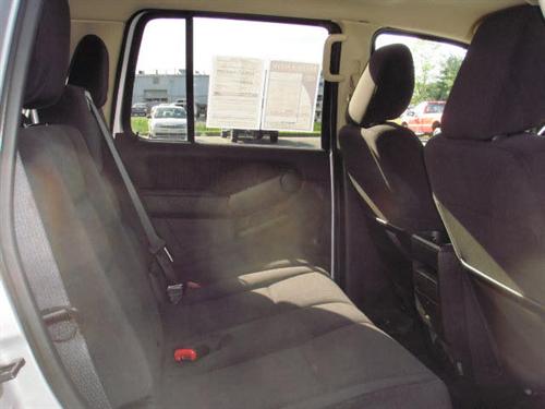 Ford Explorer 2010 photo 4