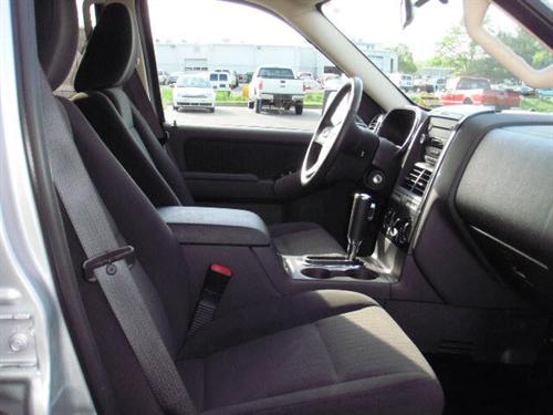 Ford Explorer 2010 photo 5