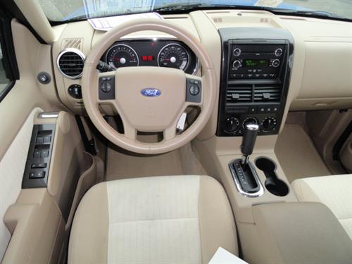 Ford Explorer 2010 photo 4