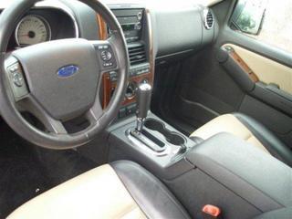 Ford Explorer 2010 photo 3