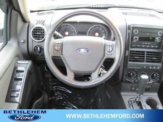 Ford Explorer 2010 photo 4