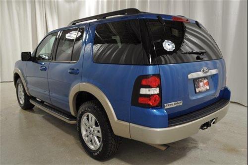 Ford Explorer 2010 photo 1