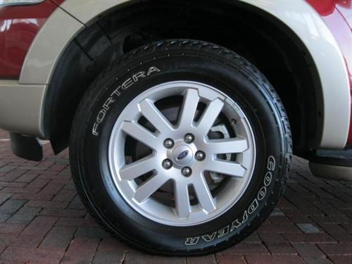 Ford Explorer 2010 photo 2