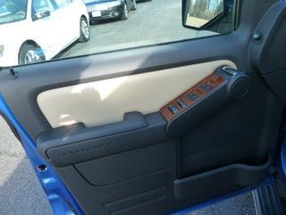 Ford Explorer 2010 photo 3