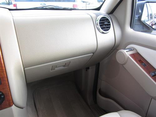 Ford Explorer 2010 photo 2