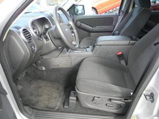 Ford Explorer 2010 photo 1