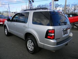 Ford Explorer 2010 photo 4