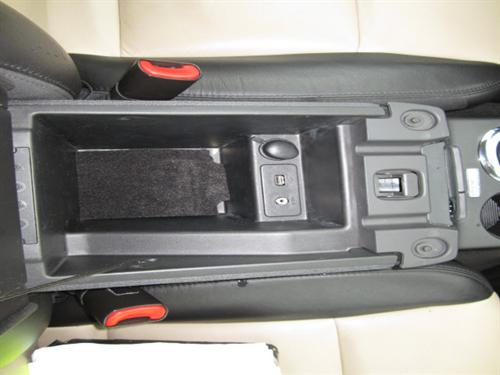Ford Explorer 2010 photo 1