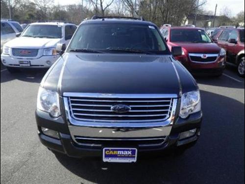 Ford Explorer 2010 photo 1