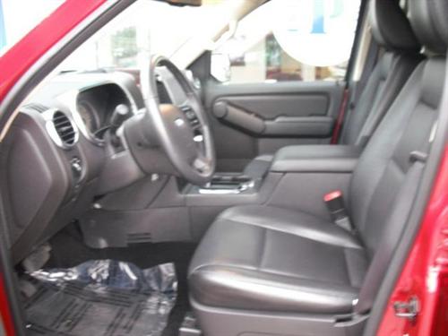 Ford Explorer 2010 photo 2