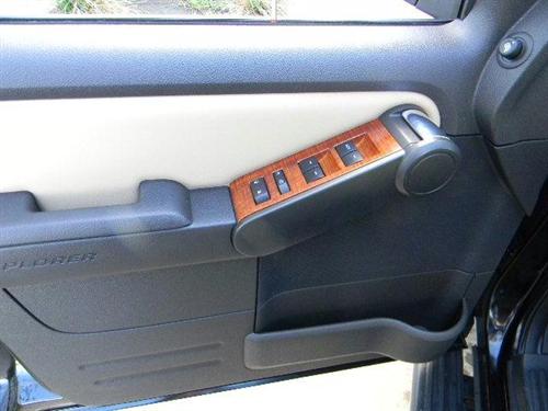 Ford Explorer 2010 photo 3