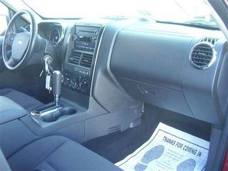 Ford Explorer 2010 photo 1