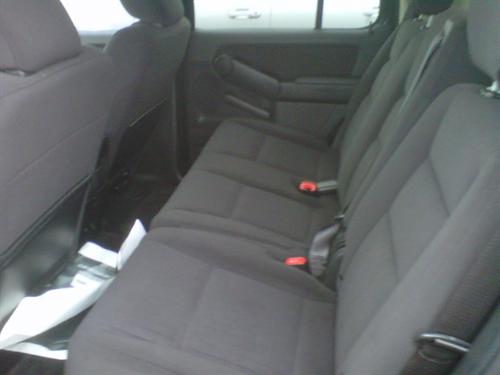 Ford Explorer 2010 photo 4