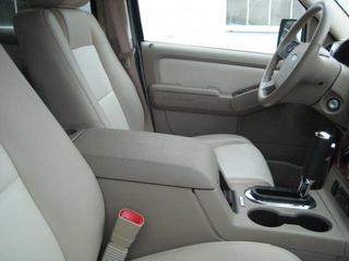 Ford Explorer 2010 photo 1