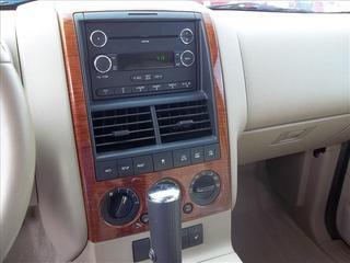 Ford Explorer 2010 photo 3