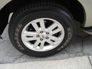 Ford Explorer 2010 photo 2