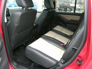 Ford Explorer 2010 photo 3