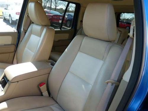 Ford Explorer 2010 photo 2