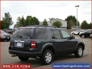 Ford Explorer 2010 photo 2