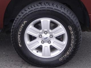 Ford Explorer 2010 photo 3