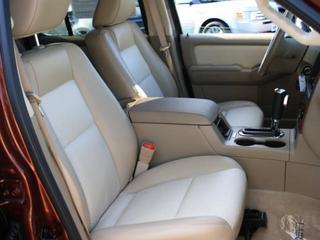 Ford Explorer 2010 photo 4