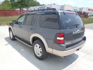 Ford Explorer 2010 photo 2
