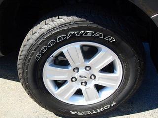 Ford Explorer 2010 photo 4