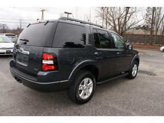 Ford Explorer 2010 photo 2