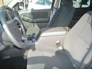 Ford Explorer 2010 photo 1